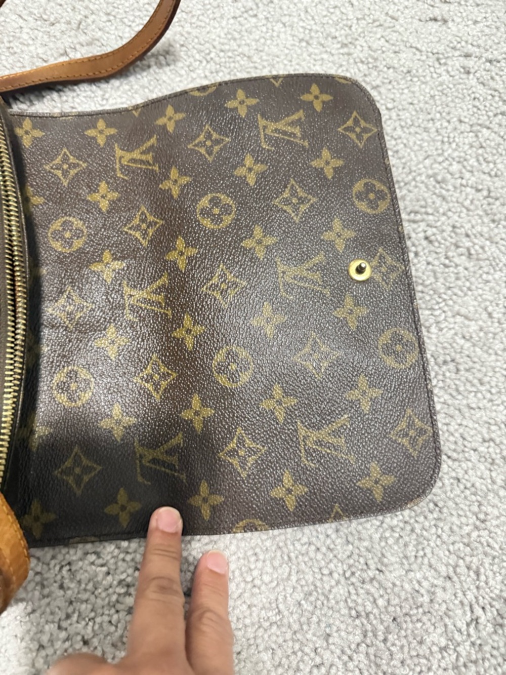 Louis Vuitton Brown Monogram Crossbody Bag St Germaine - Picture 6 of 7